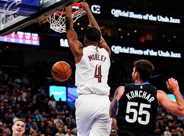 哈登14助攻助骑士力克爵士 莫布里砍34+17篮板创纪