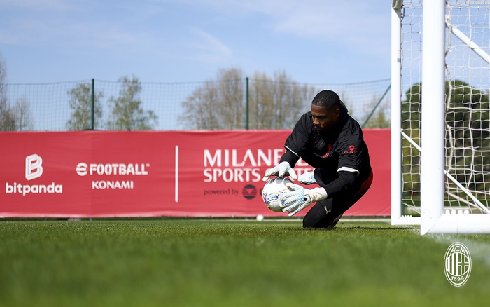 米兰三将归队备战关键战役