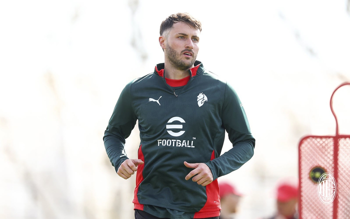 米兰三将归队备战关键战役