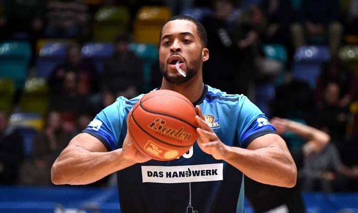 辽宁引进新外援勒迪迎战浙江队冲击前八