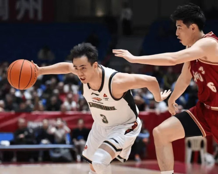 辽宁引进新外援勒迪迎战浙江队冲击前八