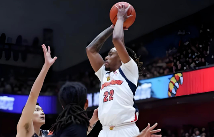 广东男篮单外援迎战青岛 面临双线压力冲击季后