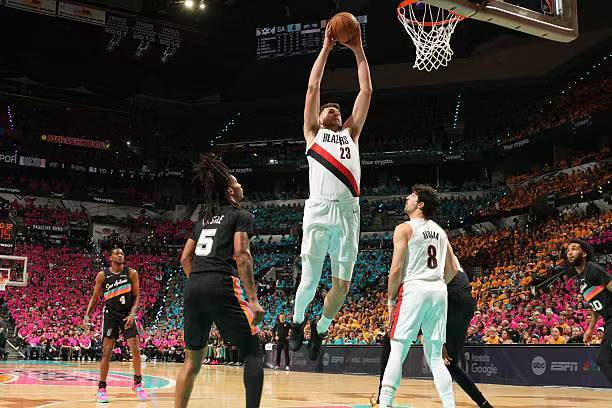 开拓者G2逆转马刺 克林根表现低迷成关键因素