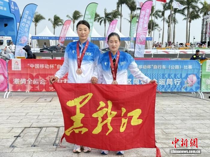 黑龙江车手冯琳全运会公路赛摘铜牌